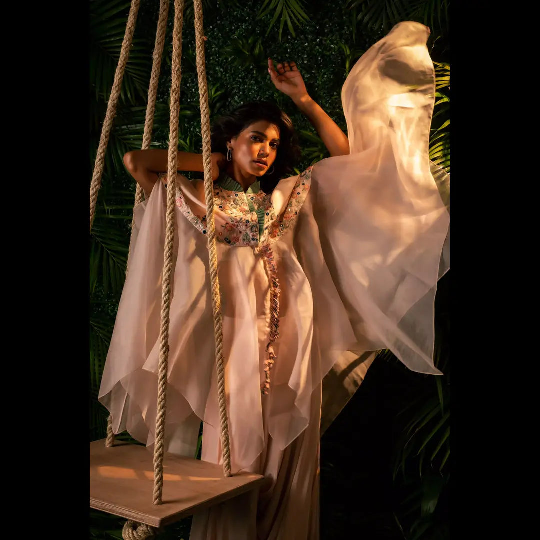 Dafodil floral cape set