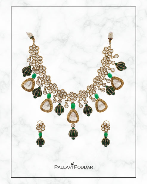 Royal Kundan Pearl Choker Set