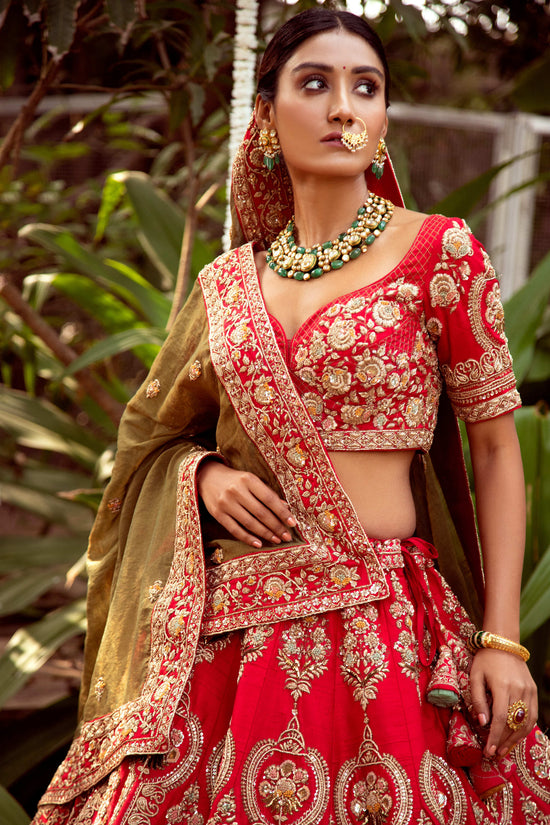 Regal Red bride lehenga set