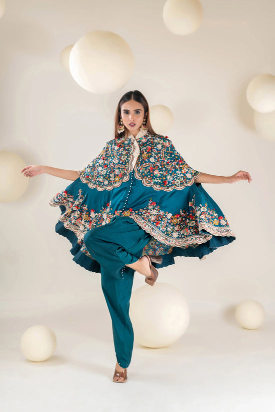 Floral Cape Set