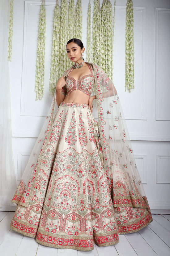 Pallavi Poddar marriage lehenga for bride