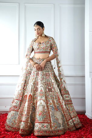 Pallavi Poddar wedding lehenga